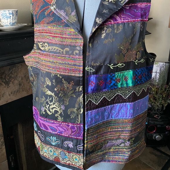 Embroidered Indian Vest - Picture 2 of 4